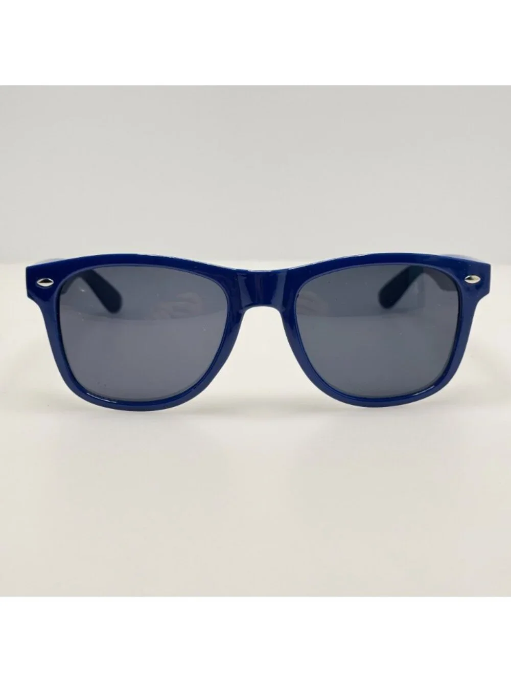 Unbranded lenses frame